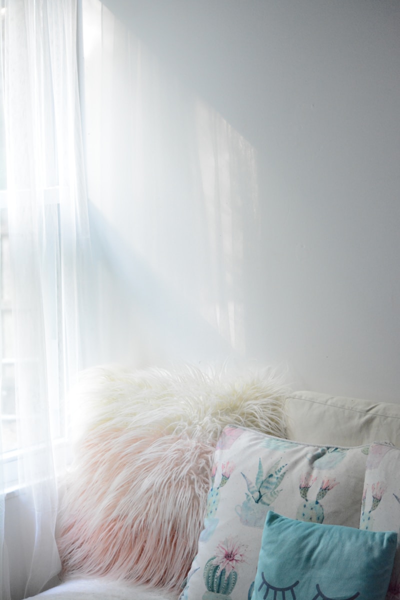 Grâce à mon expertise, je m’engage à sublimer vos espaces avec créativité et passion, offrant une approche professionnelle pour l’embellissement de vos environnements. Fanny Guegan Designer d'intérieur Architecte d'intérieur et décoratrice en Seine-et-Marne près de Paris