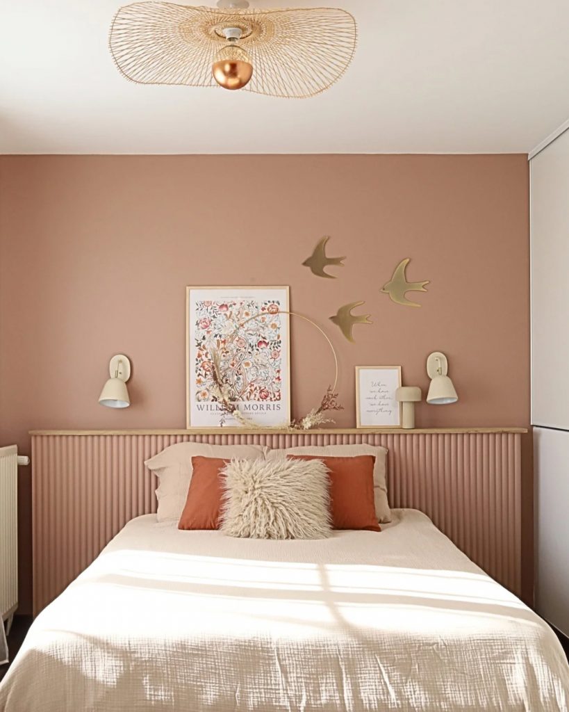 amenagement-renovation-salon-banquette-coinbanquette - Paris - Val d'Europe - Chessy - Serris - lagnysurmarne - chantier-travaux-projet-decoration-agencement-architecture-interieure-agence-beige-rose-déco-chaleureux-claustras - Fanny-Guegan-architecte-intérieur-décoratrice