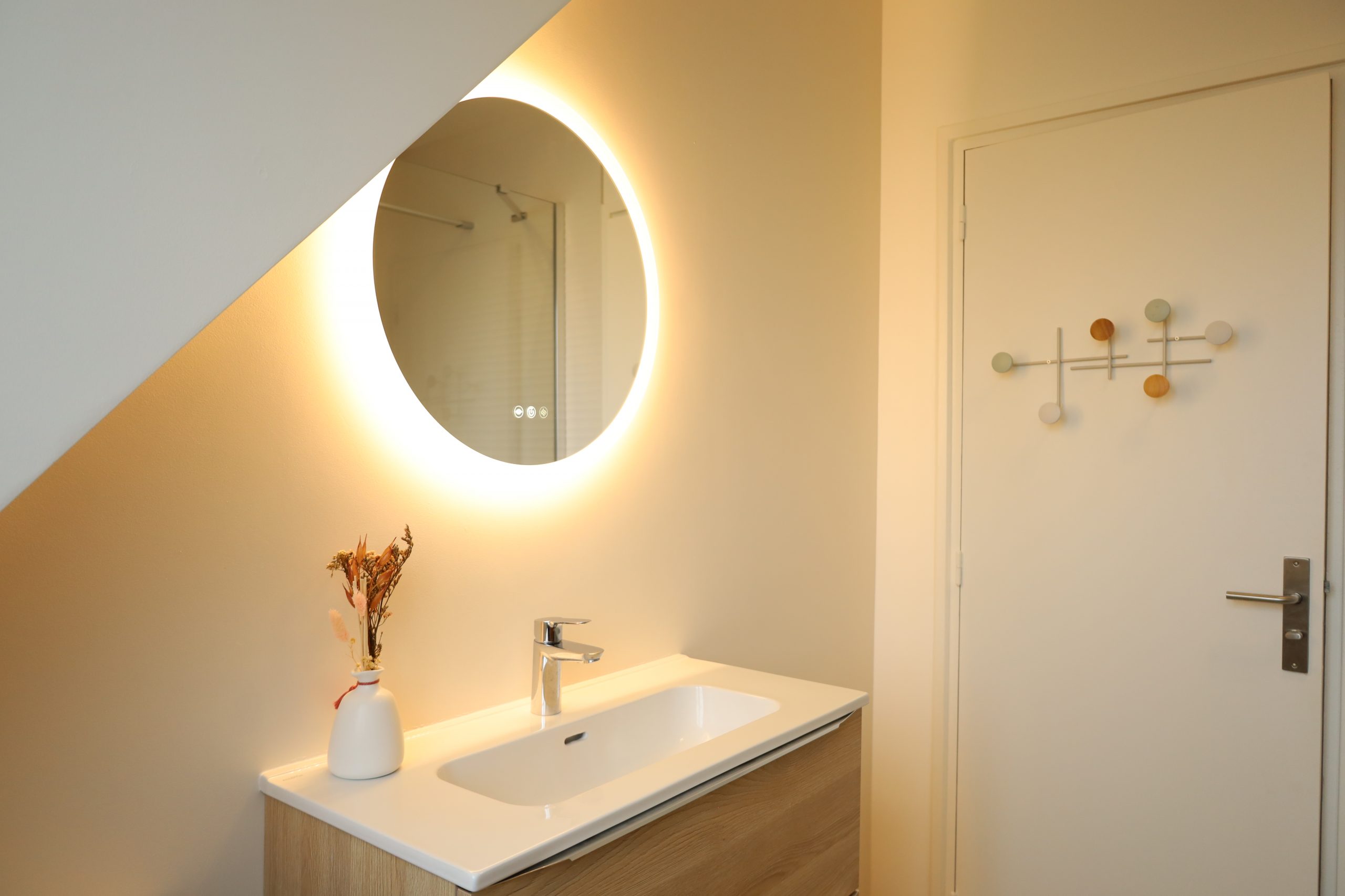 amenagement-renovation-appartement-salledebain - Paris - Val d'Europe - Chessy - Serris - lagnysur marne - chantier-travaux-projet-decoration-agencement-architecture-interieure-agence-terracotta - terrazo- Fanny- Guegan