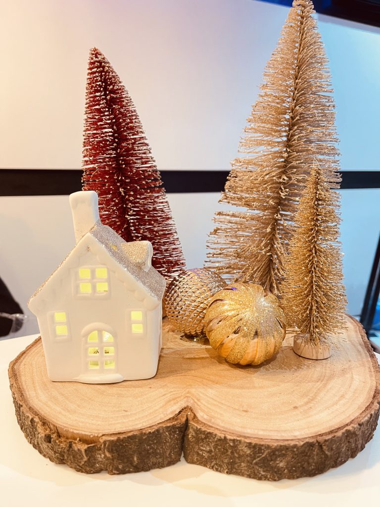 merchandising-vitrine- commerce-designcomercial- aménagement intérieur professionnel - décoration spa-renovation cabines soins-professionnel-bienêtre-institutbeauté- Fanny Guegan - désigner-décoratrice-architecture-intérieur-seineetmarne-valdeurope-serris-chessy-montévrain-chessy-77